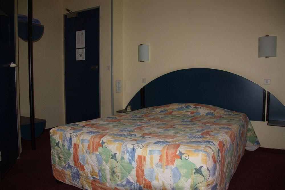Hotel Lune Etoile Clermont-Ferrand Bagian luar foto
